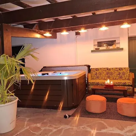 Villa Coeur Piscine Et *